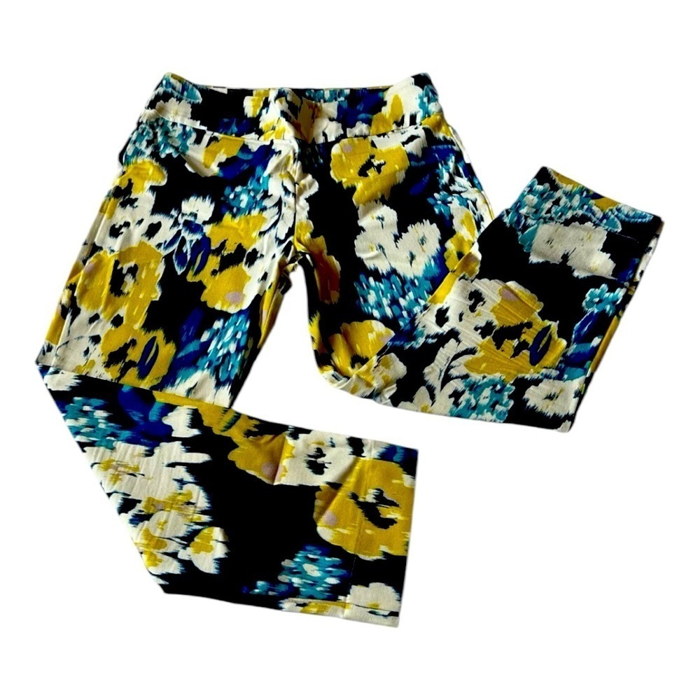 Lysse Flower Bunch Ankle Pants - Picture 2 of 9